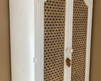 Cottage style cabinet