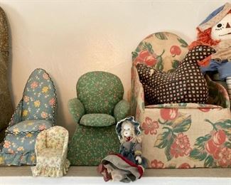 Vintage sewing storage and pin cushions