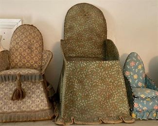 Vintage sewing storage and pin cushions