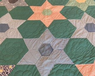1940s Amish star pattern patchwork quilt