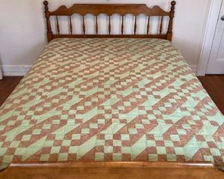 Vintage Leah Peigh quilted Jacob's Ladder