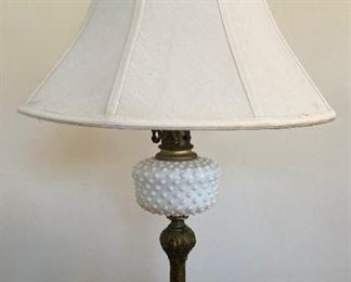 Vintage hobnail milk glass lamp