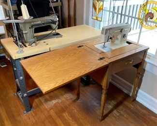 Singer heavy duty 191D300AA with table; Seam Master sewing machine with table