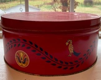 Assortment of decorative and advertising metal tins