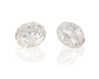 266
Two Unmounted Diamonds
Including two round mixed-cut diamonds one weighing 1.00ct. and the other weighing 1.09cts. and each graded G-H color and I2 clarity
Estimate: $1,200 - $1,800
