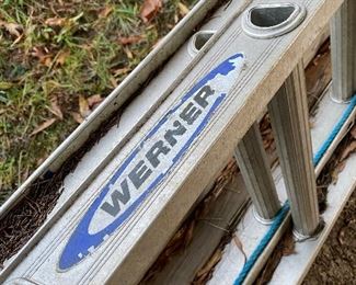 $250. Aluminum Werner 32' extension ladder 250# with Werner stabilizer bar. Next to bottom run has a bend - see photos!