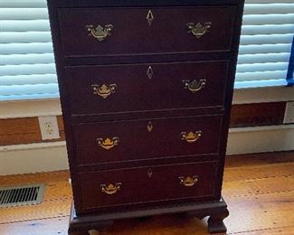 $250. (F17) Craftique Small 4 drawer chest. Measures 14.5" deep x 21.5" wide x 33" tall. Has tag - Authentic Reproduction by Craftique. Includes key. 
