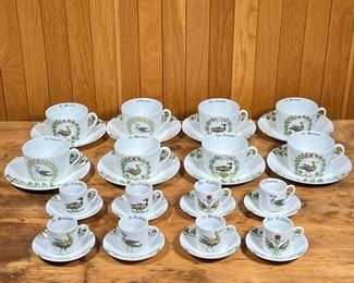 (32pc) D'AUTEUIL COFFEE & DEMITASSE SET  |
Porcelaine d'Auteuil "Chambord" pattern, including eight coffee cups (h. 2.5 x w. 4.5 in.) and saucers (dia. 6-7/8 in.) and eight demitasse cups and saucers
