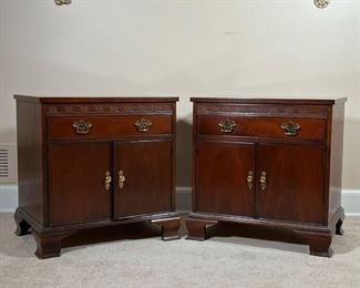 (2pc) PAIR BAKER NIGHTSTANDS  |
Bedside tables, each with a single drawer over a double cabinet door, with brass hardware and blind fretwork detailing - l. 24 x w. 17 x h. 25 in.
