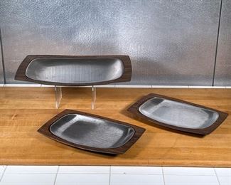 (3pc) WEAVEWOOD TRAYS  |
Nicely figured wood trays with stainless steel inserts - l. 16 x w. 11.75 in. (largest)