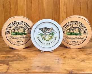 (12pc) PORCELAINE D'AUTEUIL PLATES  |
Two boxes of 7.75-inch "Assiettes Chasse" - h. 3.25 x dia. 8 in. (each box)