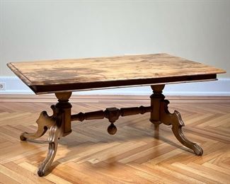 ANTIQUE LOW TABLE  |
Distressed wood coffee table - l. 44 x w. 26.5 x h. 19.5 in.
