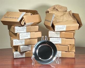 (11pc) GORHAM BREAD & BUTTER PLATES  |
Gorham sterling silver plates, new in original boxes - dia. 6 in.
