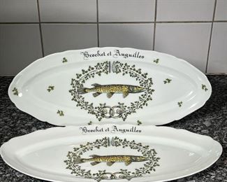 (2pc) D'AUTEUIL FISH PLATTERS  |
"Brochet et Anguilles" - l. 21-3/4 x w. 9-1/2 in.