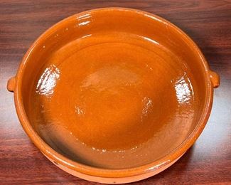 LARGE CERAMIC POT  |
Large glazed pottery planter or other dish, perfect for planting succulents or other cute plants! - h. 3 1/2 x dia. 13 in.