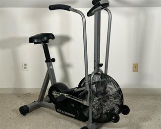 SCHWINN EXERCISE MACHINE  |
Model XR-6; Airdyne evolution comp - l. 46 x w. 24 x h. 51 in.