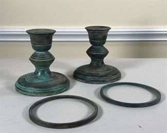 PATINATED BRONZE CANDLESTICKS  |
With matching rims for hurricane shades (dia. 5.5 in.) - h. 5.5 in. (candlestick)
