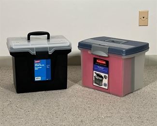 PAIR TRAVEL FILE ORGANIZERS  |
One Rubbermaid, the other Staples, lidded file holders