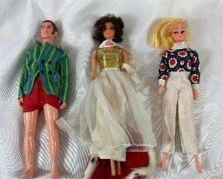 AAA005 Vintage Collectible Barbies 1960s