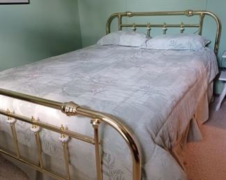Queen size brass bed