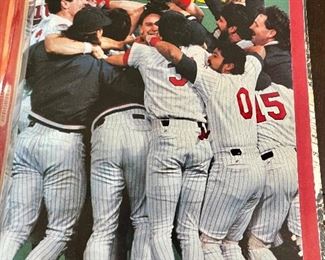 World Series twin 1991 Red carpet bar 