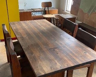Wood Dinning Table and Chairs 