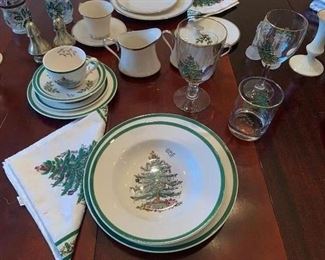 Spode Christmas Tree China Full Service