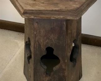 Rustic Pedestal Table 