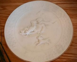 A Child's Christmas Avon Collectors Plate 