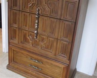 1070''s Bassett Furniture Chest Double Dresser