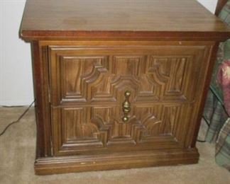 Vintage Bassett Nightstand