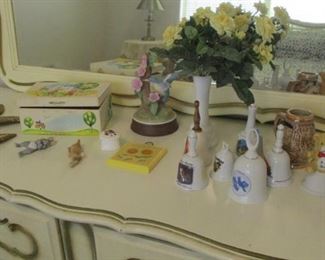 Vintage Little Girls Jewelry Box, Bells and More!