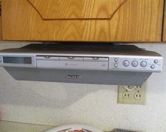 Sony Under Cabinet Kitchen Clock Radio / CD Player