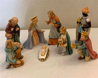 Hummel Nativity