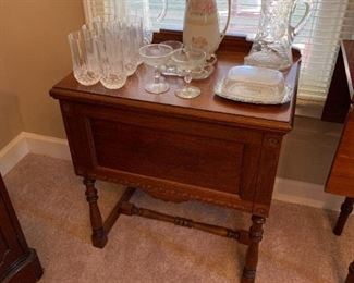 Sewing machine table (sewing machine not included) 
