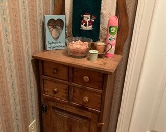 Small bathroom cabinet 
