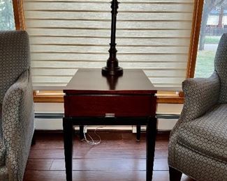 WOOD END TABLE, LAMP