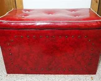 Vintage Vinyl Cushioned Storage Bench, 17" x 27.5" x 14.5"