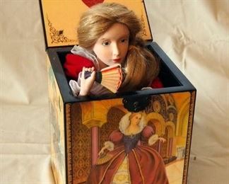 Kingdom Of Cards Collection "Queen Of Hearts" Music Box, 8" x 6" x 6"