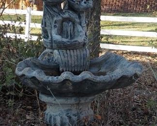 Water Fountain Bird Bath, 48" x 27" x 27"