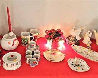  PORCELAINS AND CHRISTMAS ITEMS