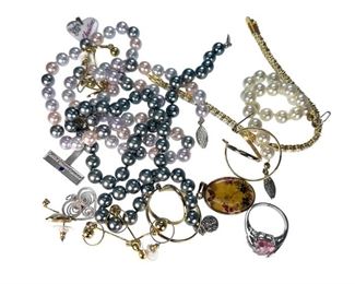 Costume Jewelry Lot Necklaces Bracelets Earrings Pendants