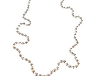 Nice Graduated Pearl Stand 25in Long with 14kt Yellow Gold Clasp