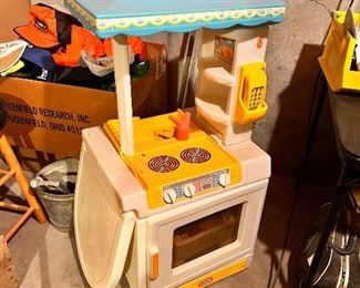Play kitchen