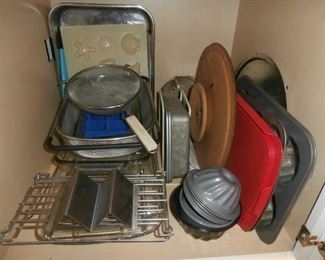 Kitchenware and Baking Items