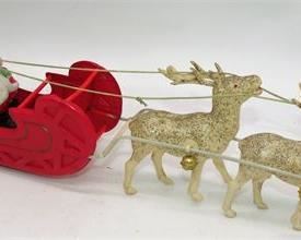 Lot 002
VTG Celluloid Santa Reindeer Bells