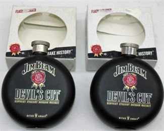 Lot 014
2 Jim Beam Metal Flasks & boxes