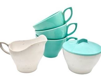 Lot 413
Vintage Melamine Tea Set
