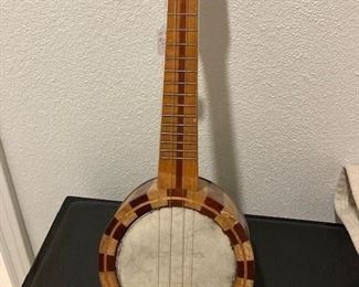 small banjo mandolin