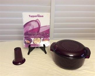 MMT031 Tupperware TupperWave Stack Cooker & Recipe Book